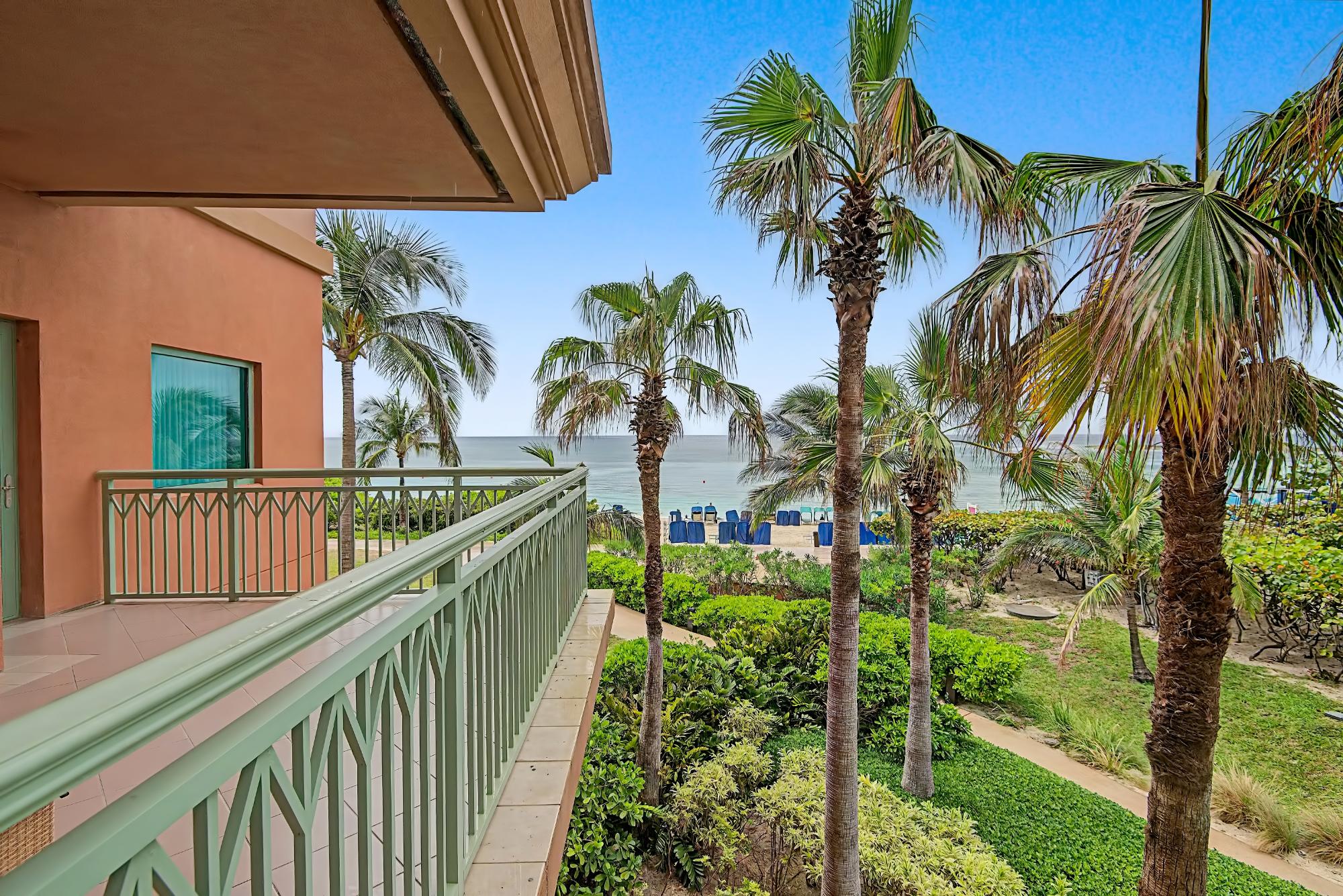 UNIT 2-928/926 @ THE REEF