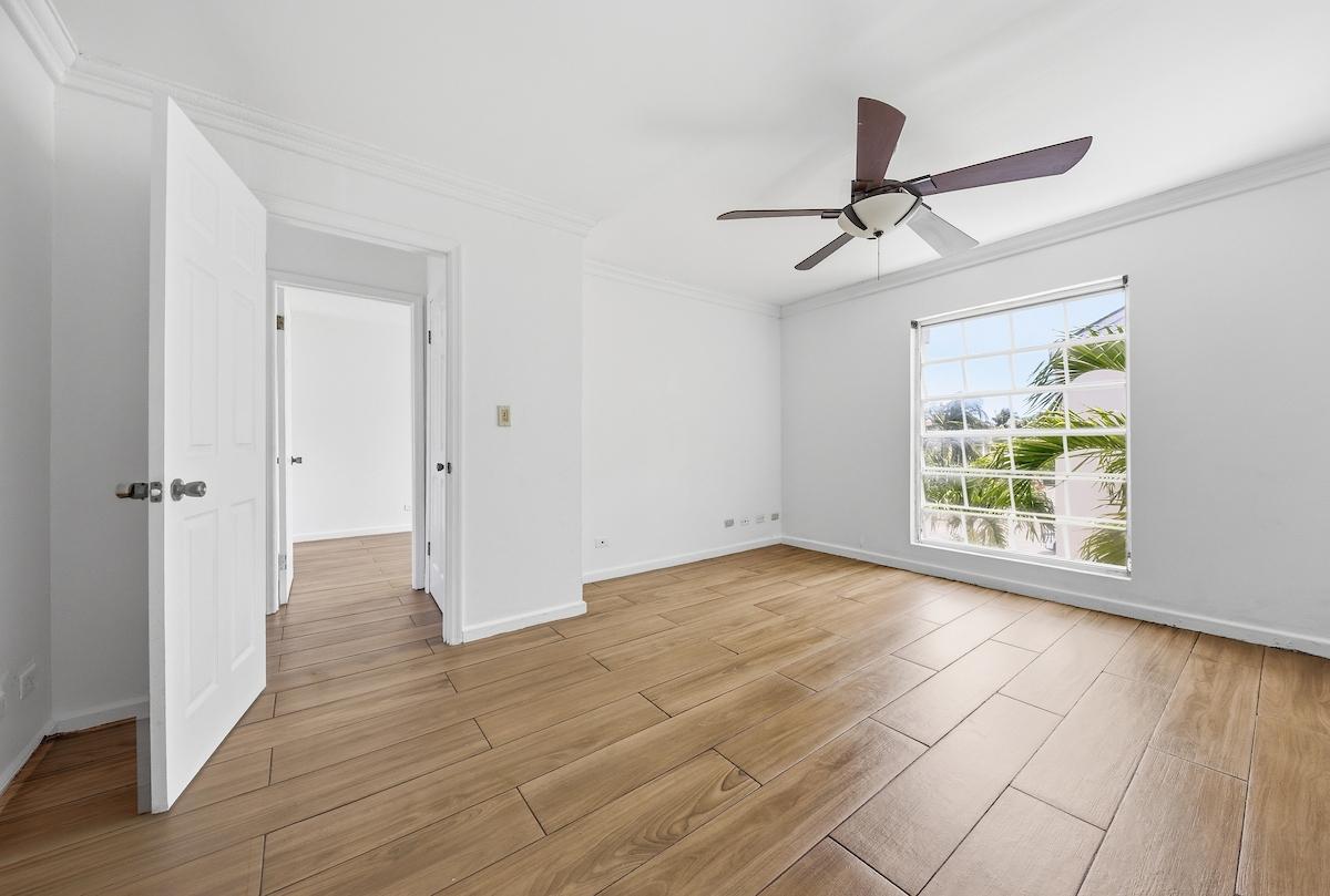 VESBROOK VILLAS