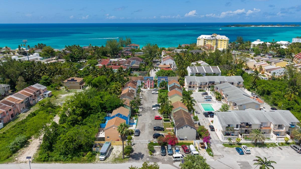 VESBROOK VILLAS