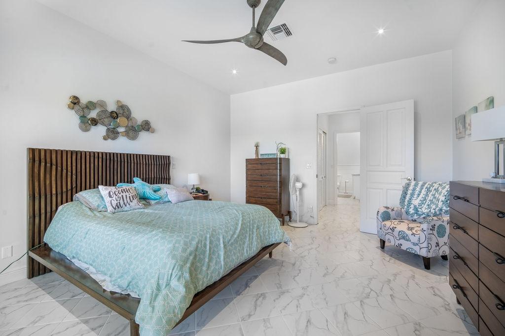 THE OCEANVIEW CONDOMINIUM