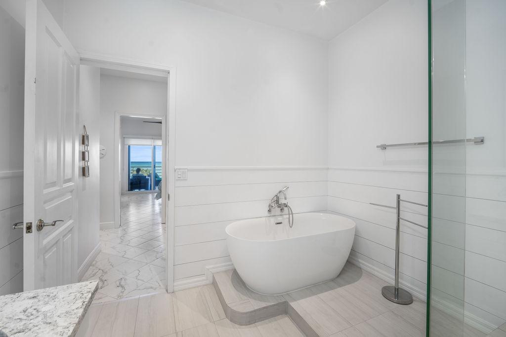 THE OCEANVIEW CONDOMINIUM