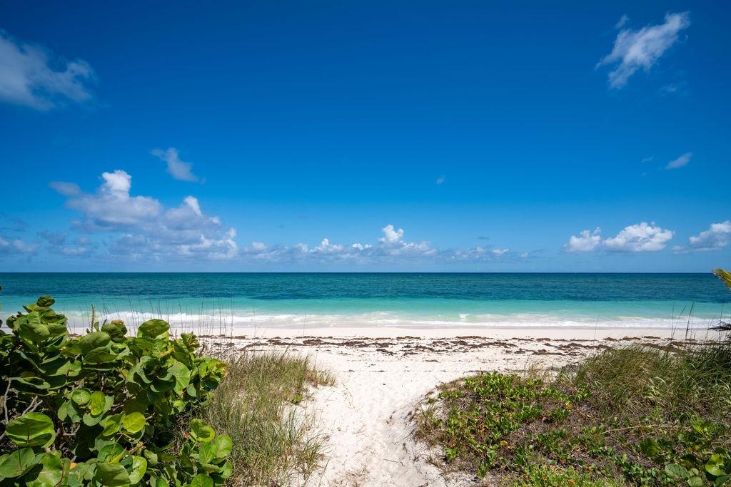 THE OCEANVIEW CONDOMINIUM