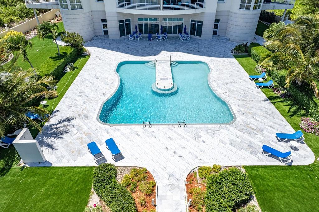 THE OCEANVIEW CONDOMINIUM