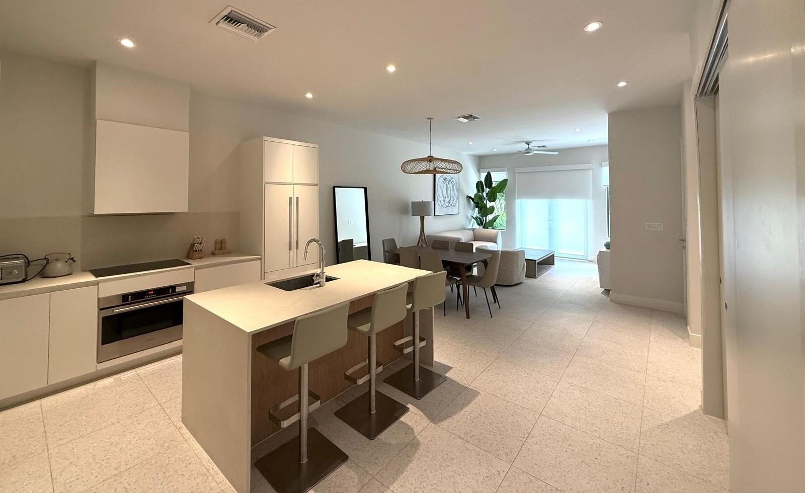 WESTEND CONDOS