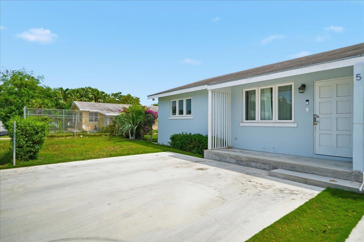 LITTLE BLAIR DUPLEX