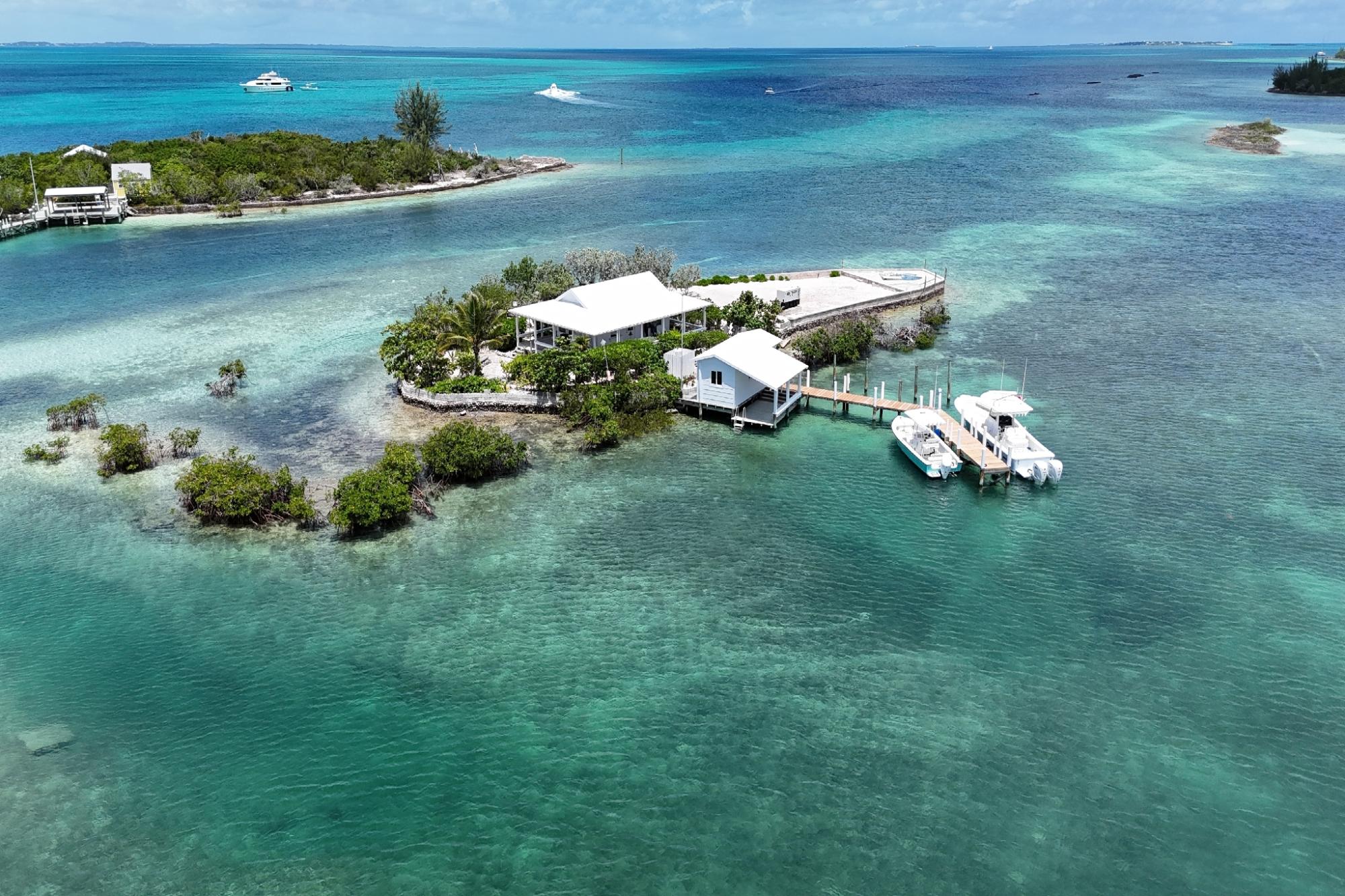 DILLY CAY