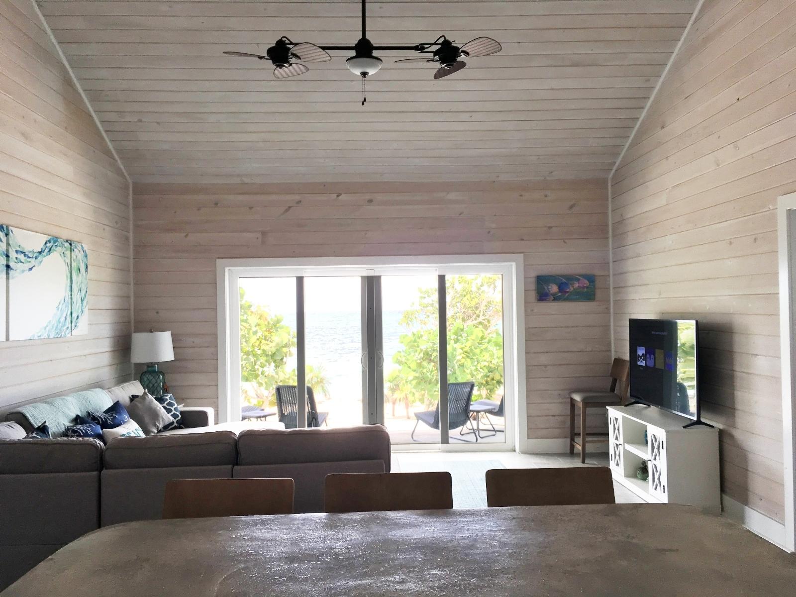 BEACHFRONT HOME PORT HOWE