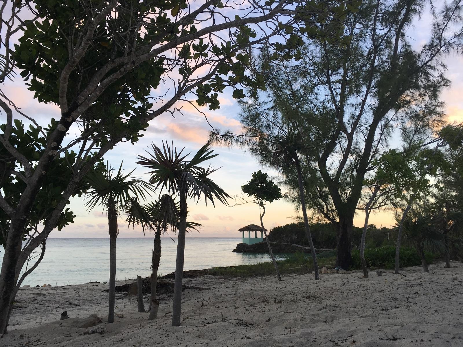 BEACHFRONT HOME PORT HOWE