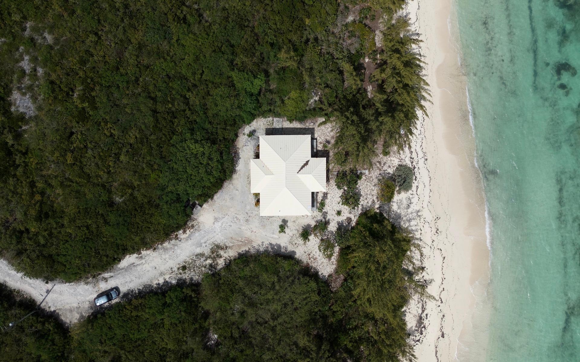 BEACHFRONT HOME PORT HOWE