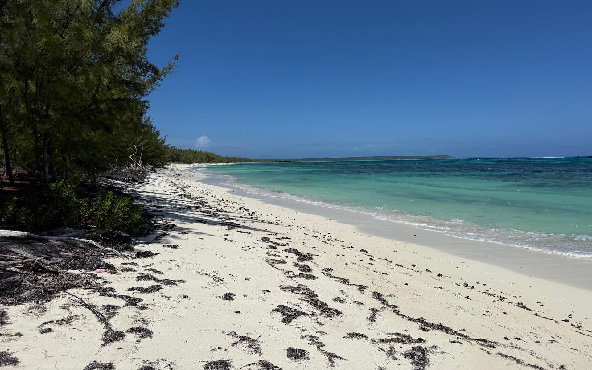 BEACHFRONT HOME PORT HOWE
