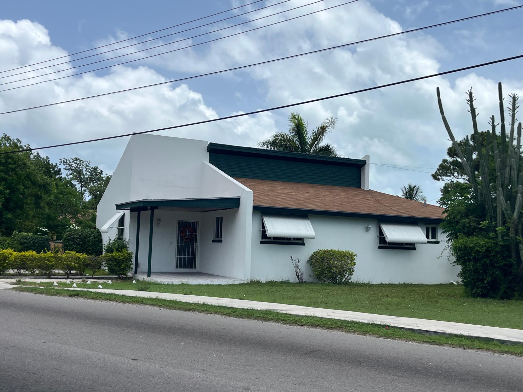 SEABREEZE ESTATES