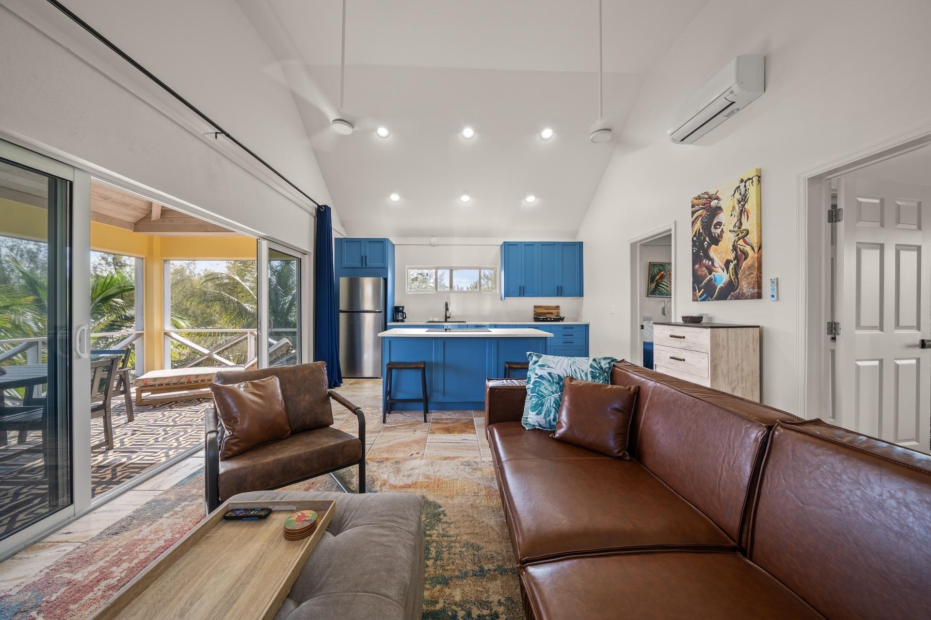 Penthouse, Coco Bay