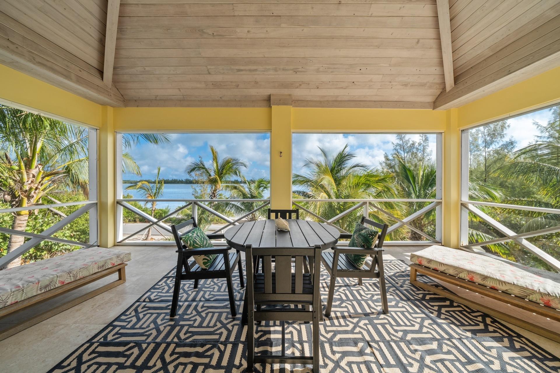 Penthouse, Coco Bay