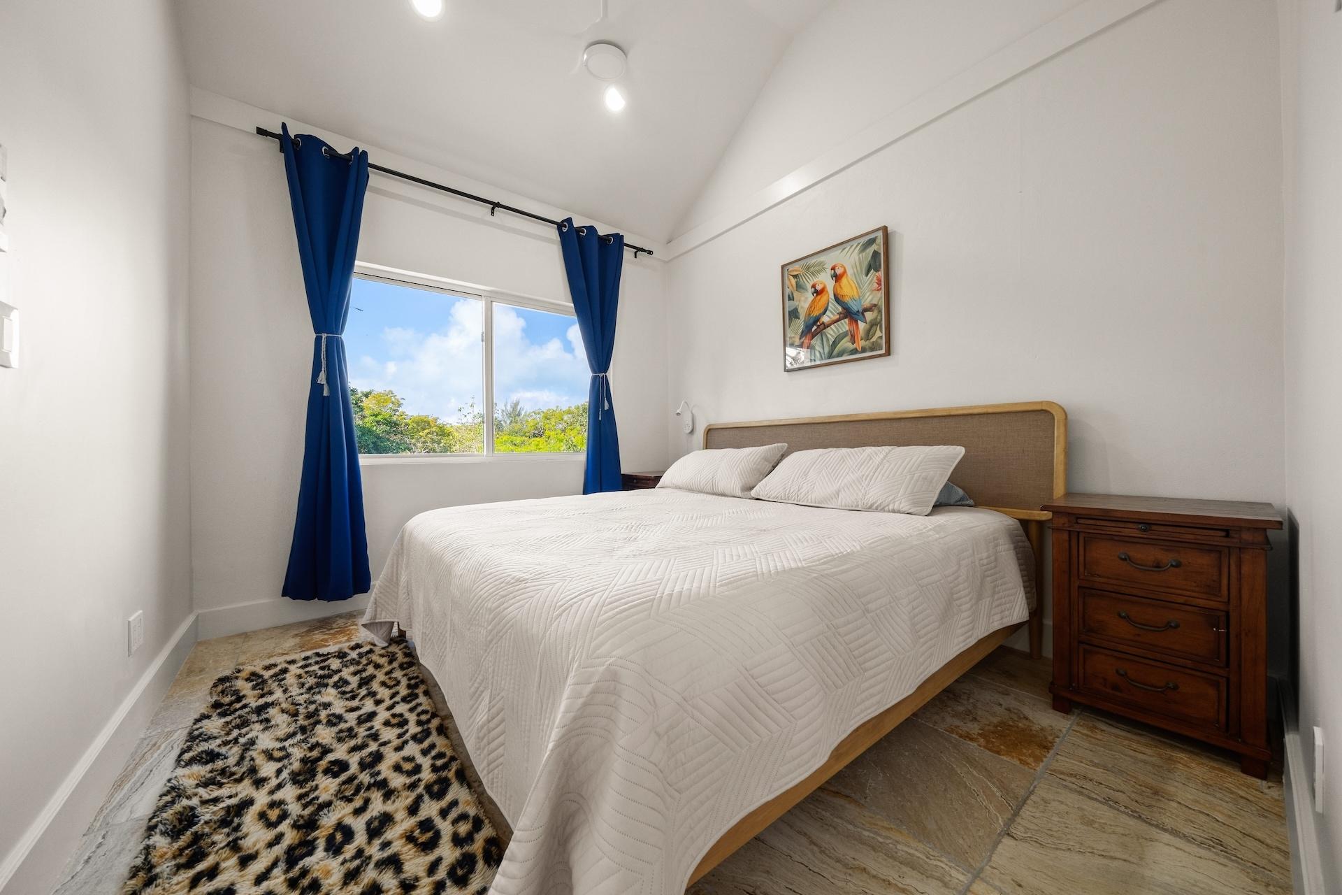 Penthouse, Coco Bay