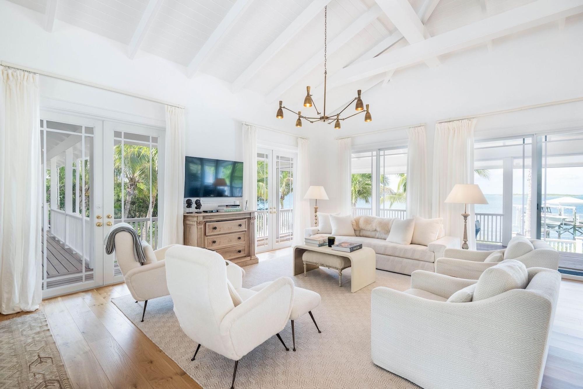 #38 SEASIDE DRIVE