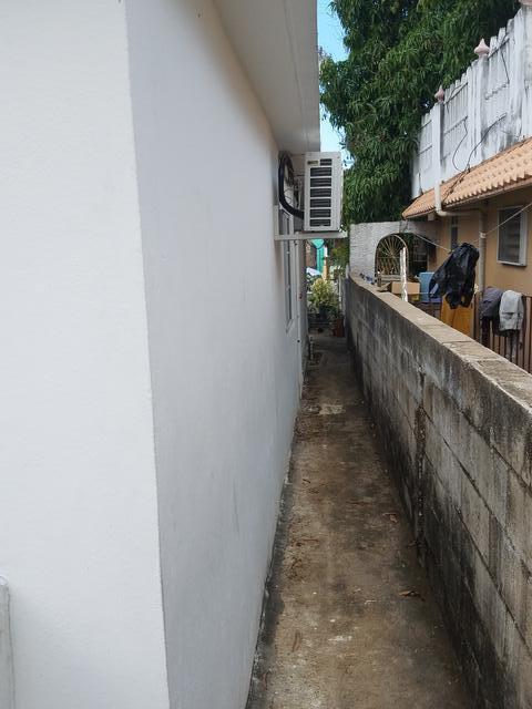 EBRELE DRIVE