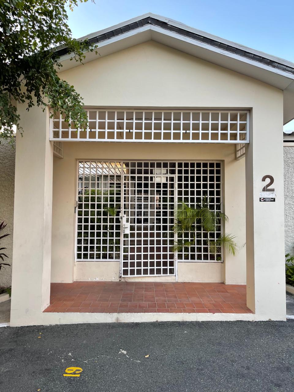 Photo Gallery 2 RUTHVEN ROAD Section 4 in Kingston 10 MLS ID 68422