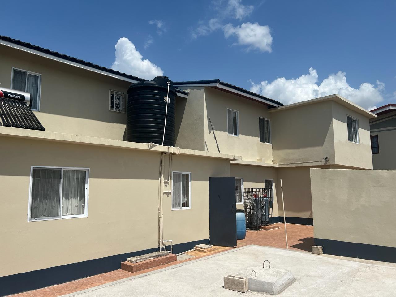 1 Ingle Mews