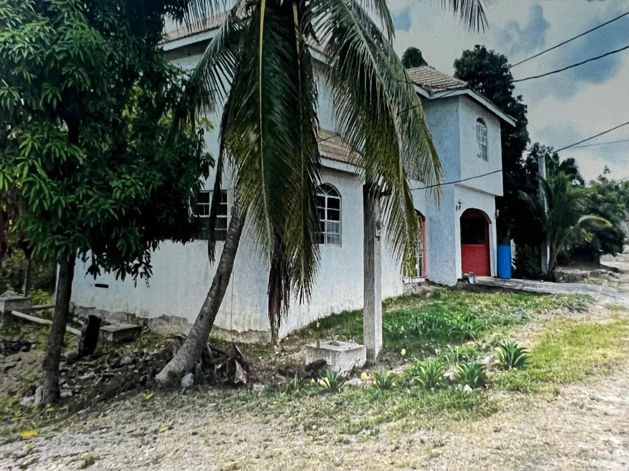 173 ROYAL CLOSE