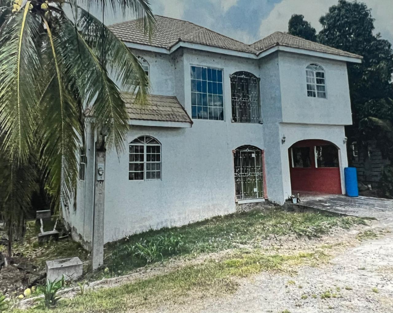 173 ROYAL CLOSE
