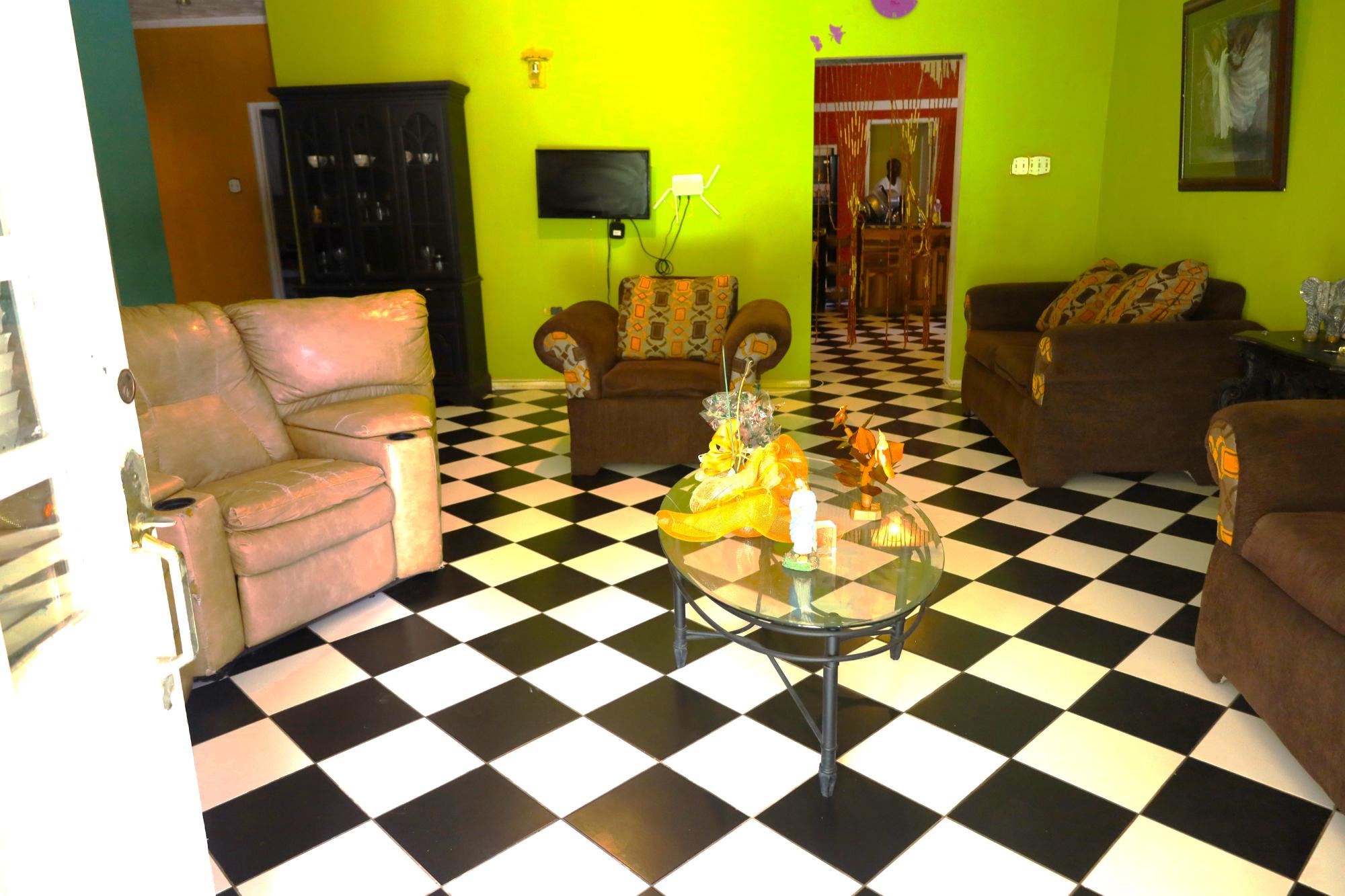 Property Image 4