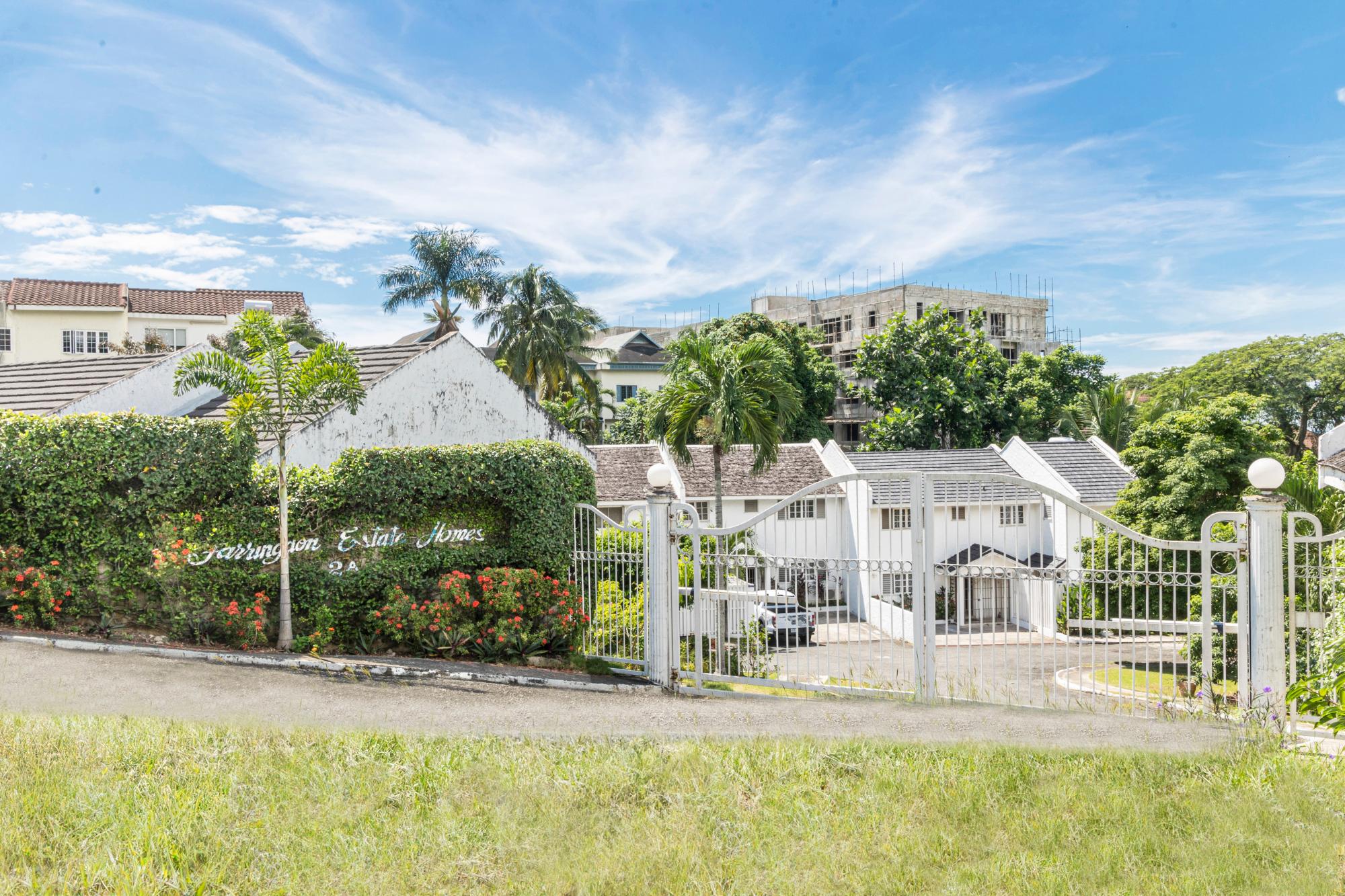 Photo Gallery 2a FARRINGDON ESTATE HOMES 3 in Kingston 6 MLS ID 82524