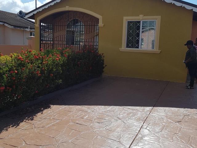 24 Coral Way