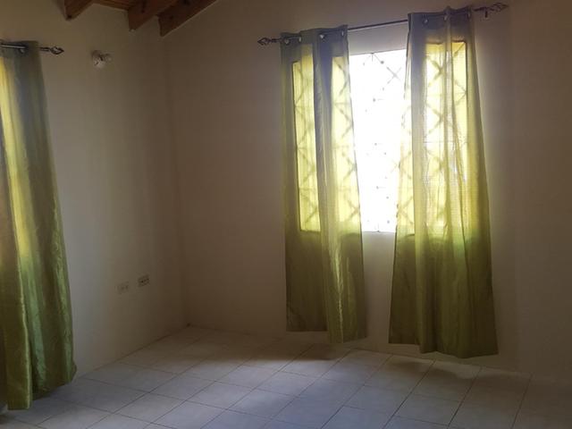 24 Coral Way