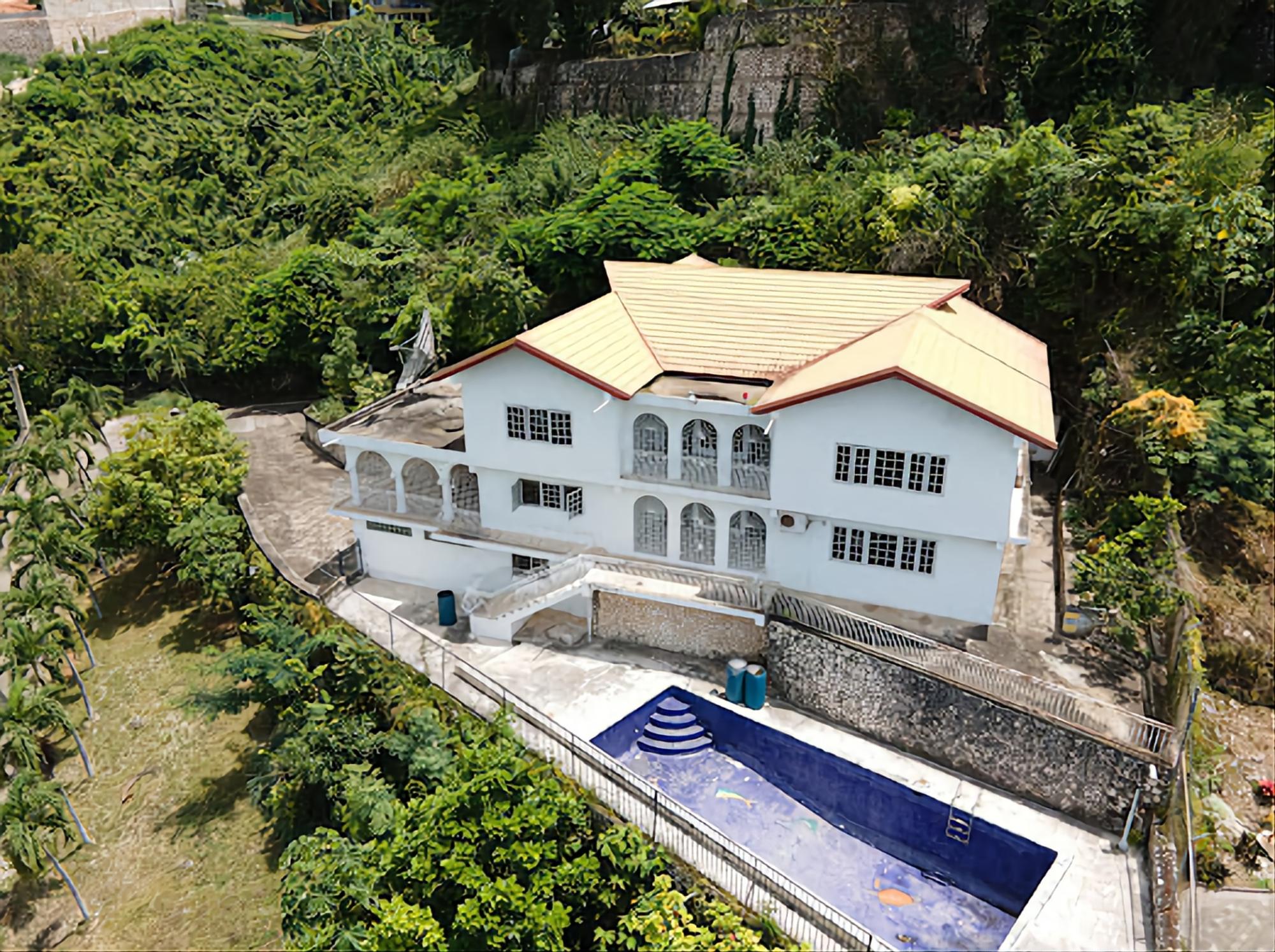 Property Image 4