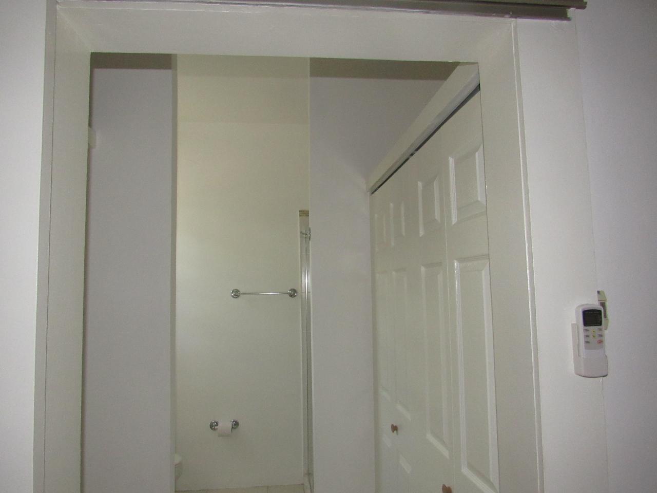 8 Hamlet Crescent 3