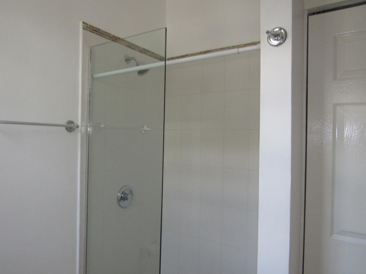 8 Hamlet Crescent 3
