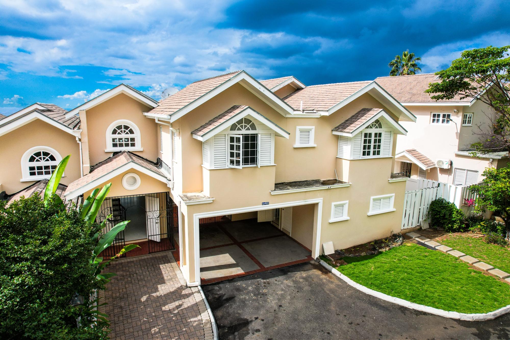 Nadeen Neil/Your Jamaican Realtor, image size:2000x1333