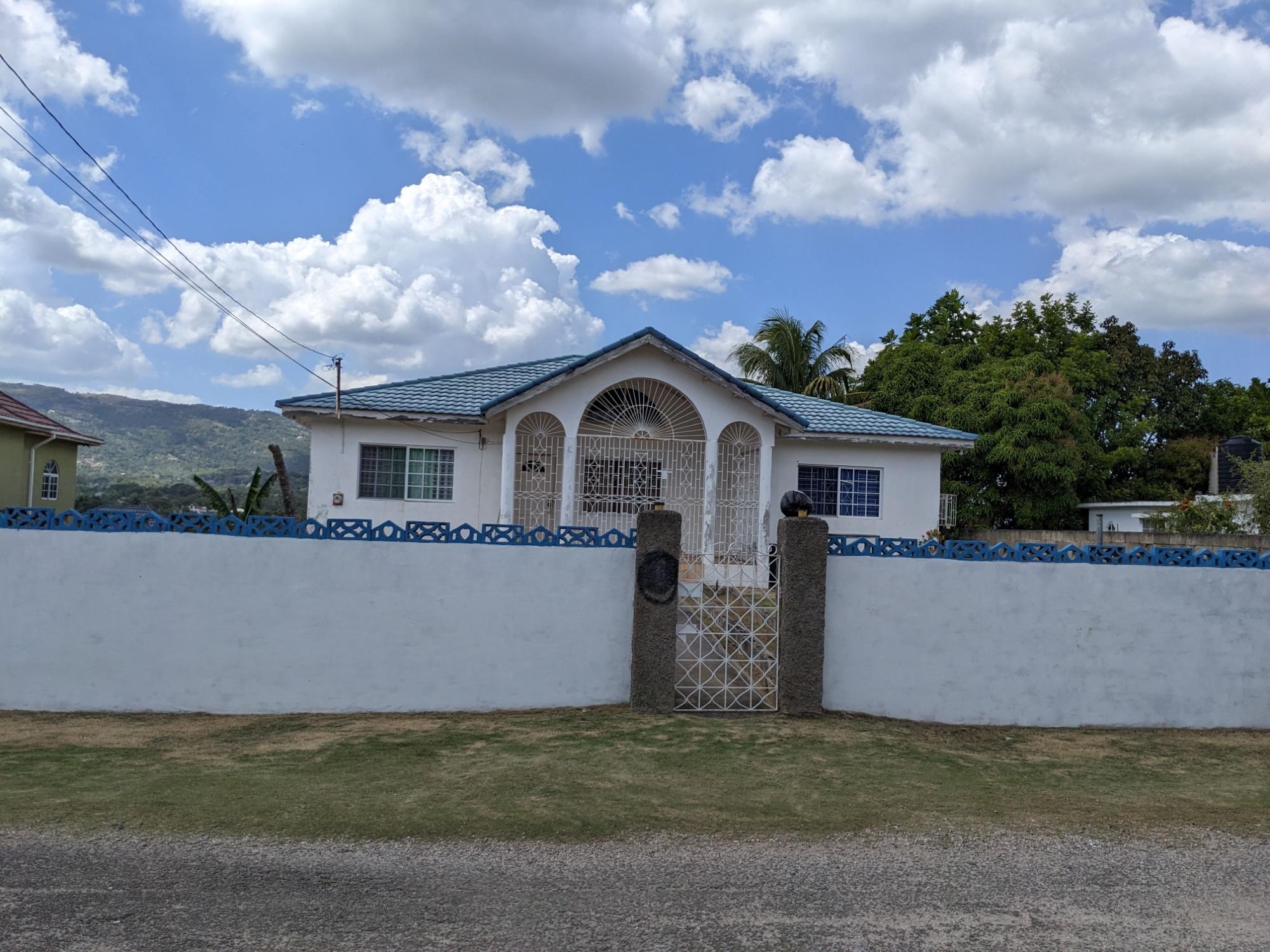 97 Beadle Blvd Santa Cruz