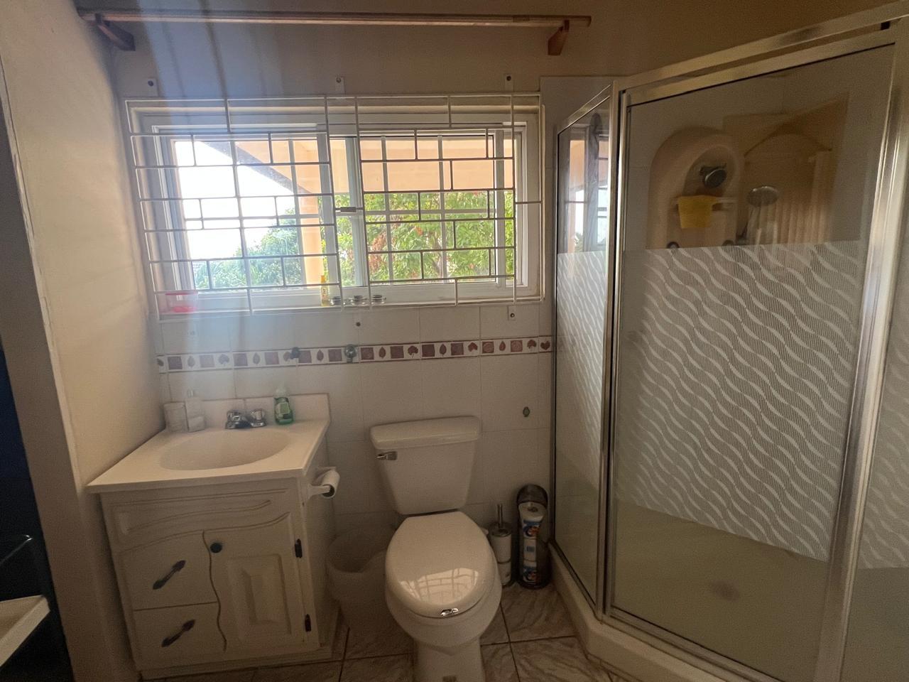 115 Victor Avenue, Inglewood