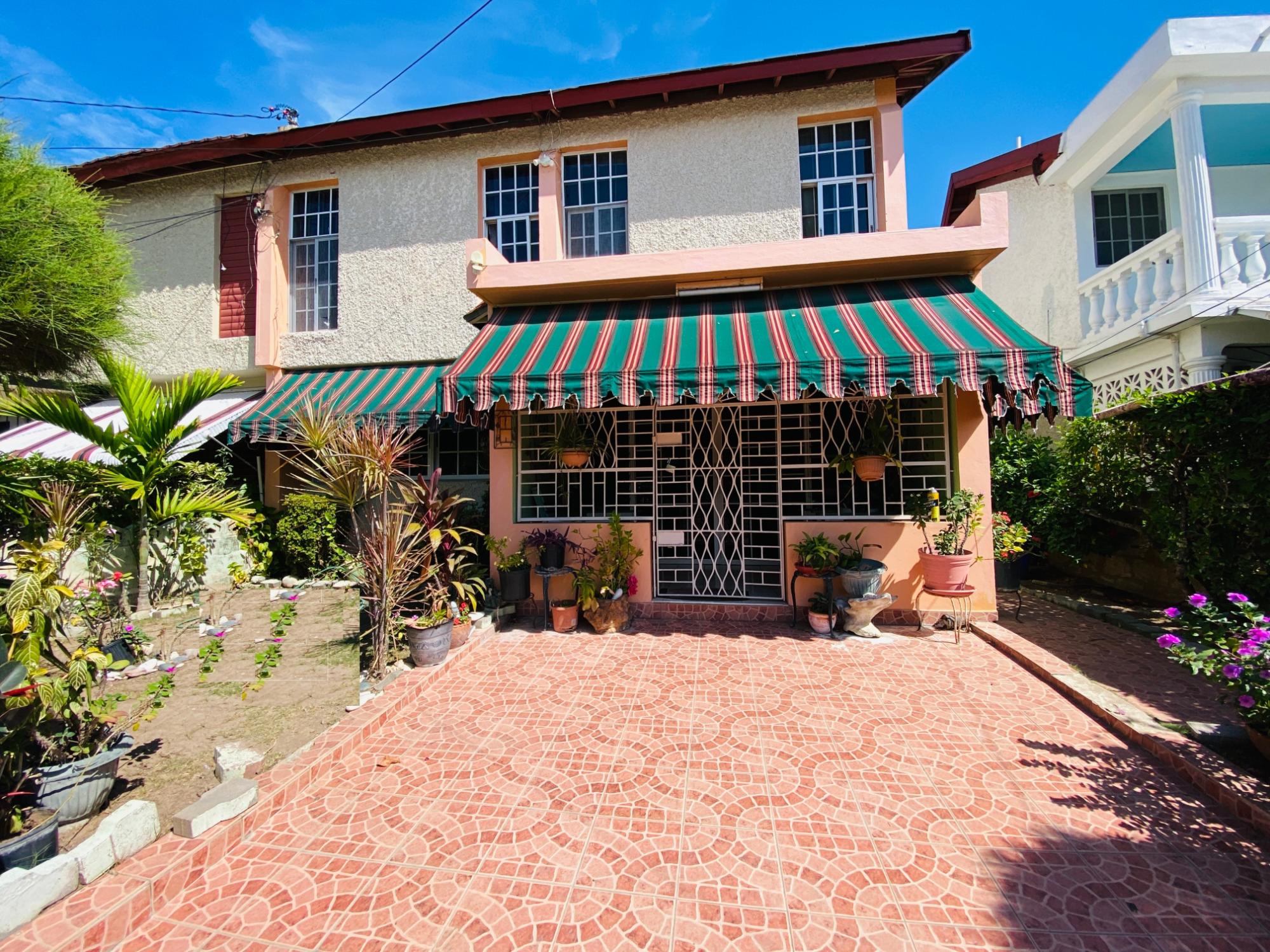 Fort  Totten  Drive, Garv 461