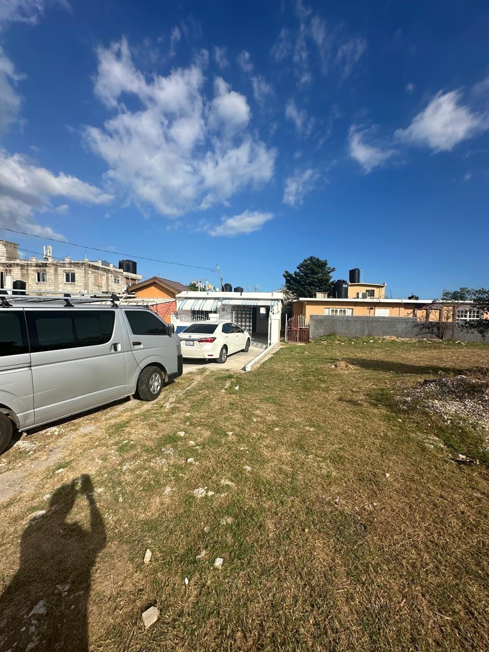 687 South Redwood Court