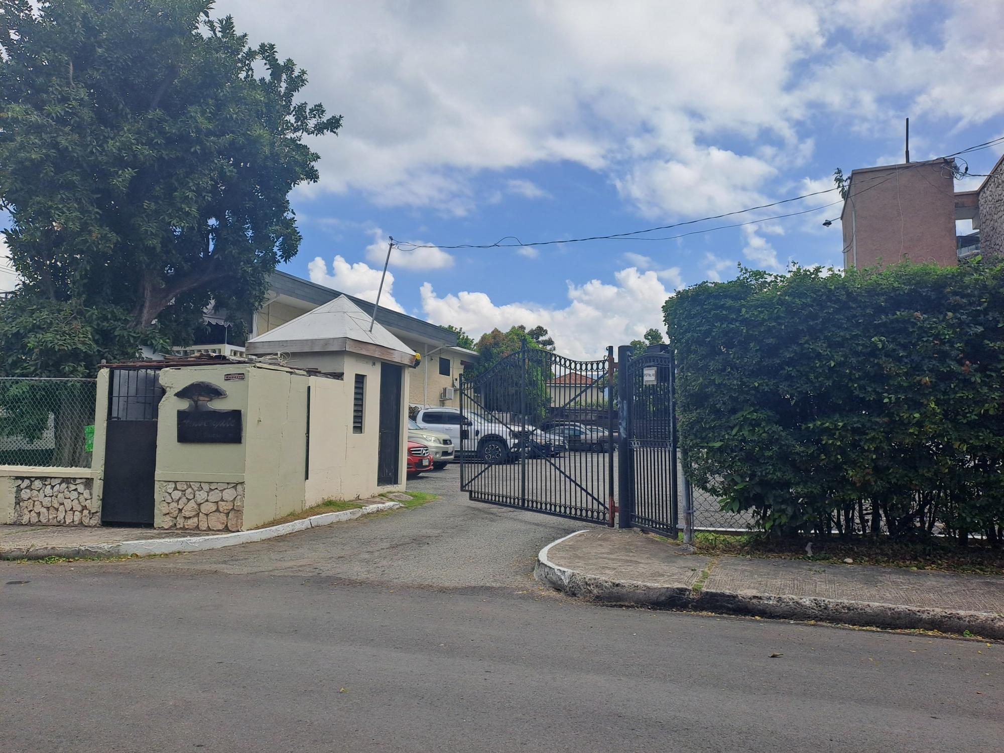 14 Waterloo Ave., 12