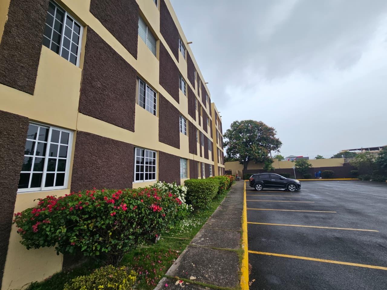 2 Trevennion Park Road 1