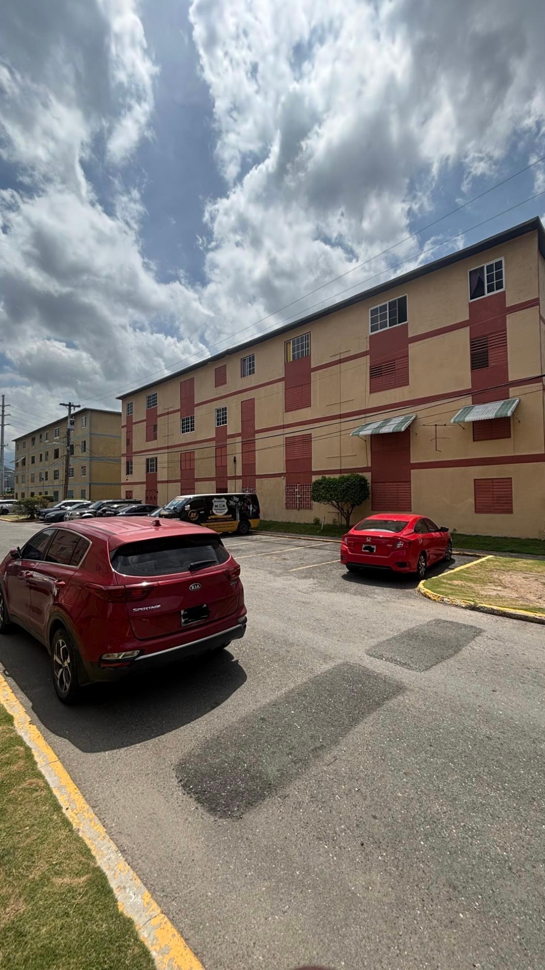 224 Cooreville Gardens Apartm
