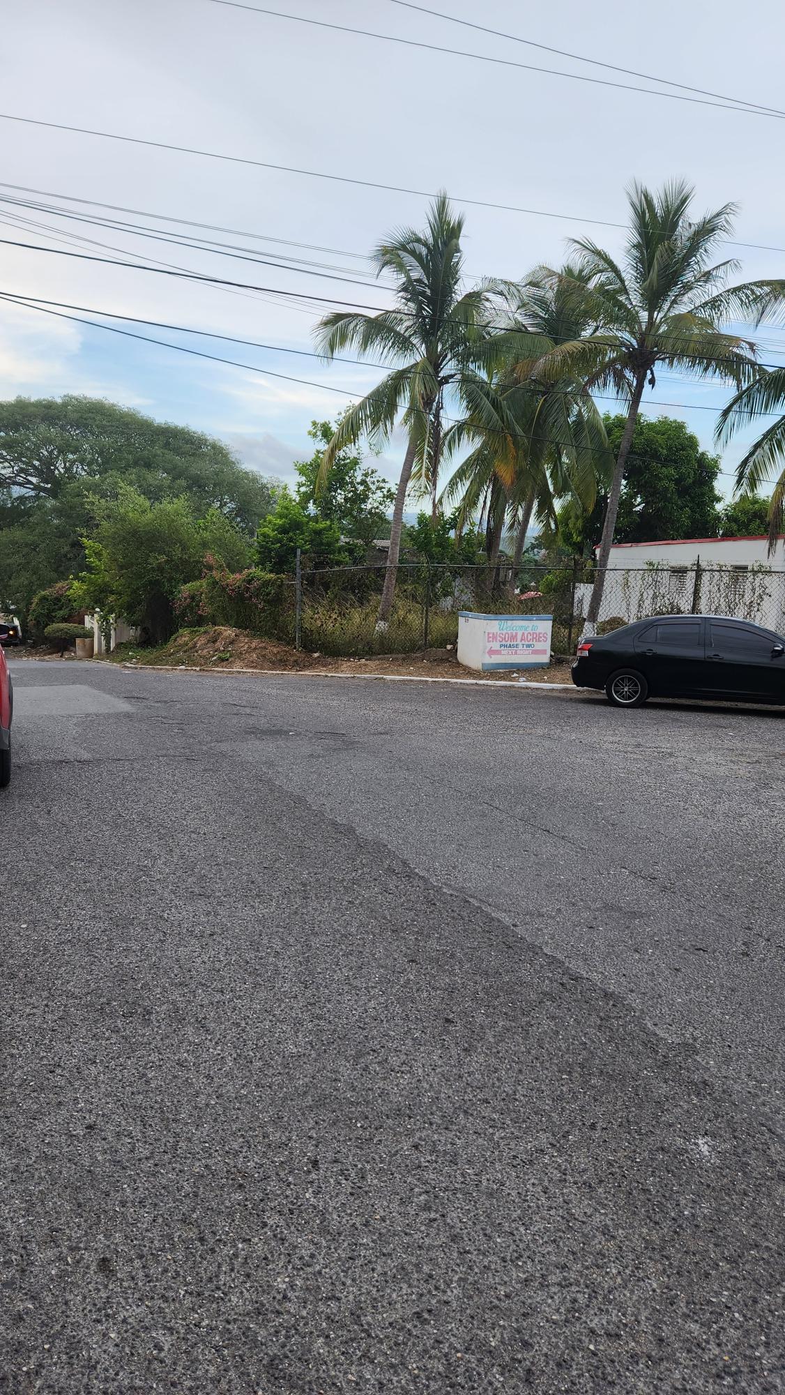Ensom Acres LOT 72