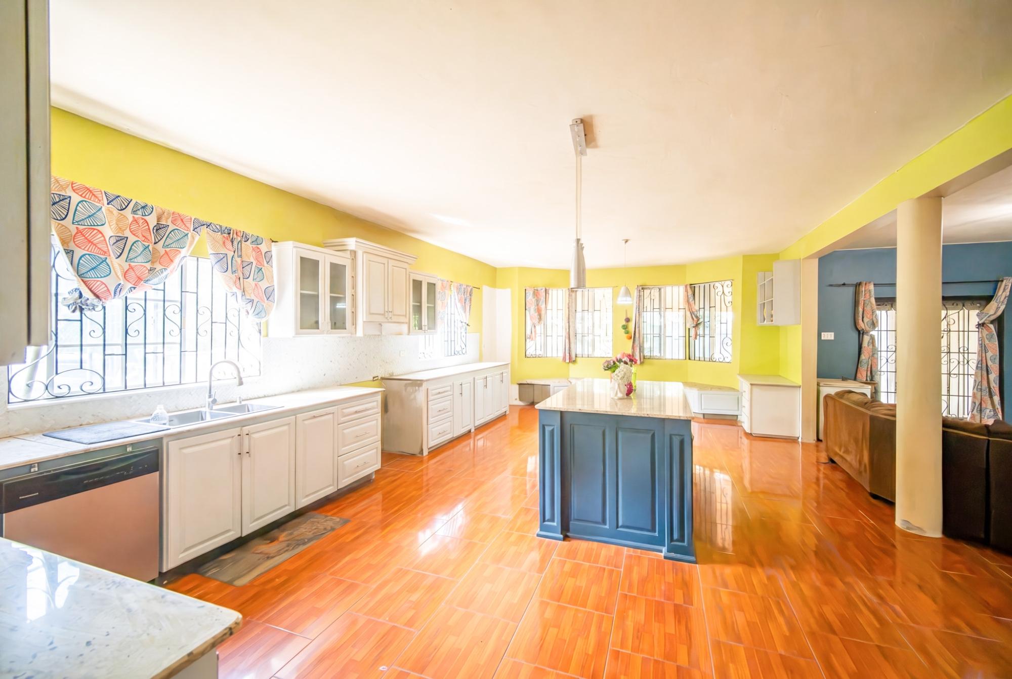 Property Image 7