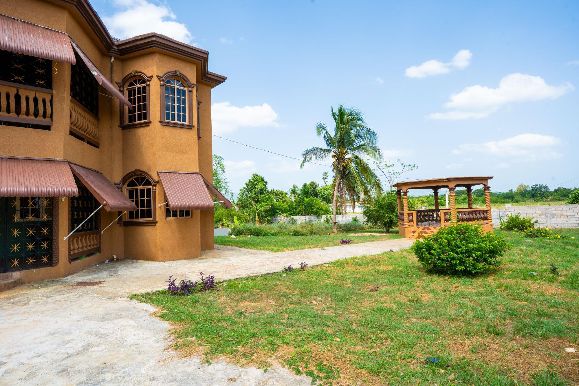 Property Image 8