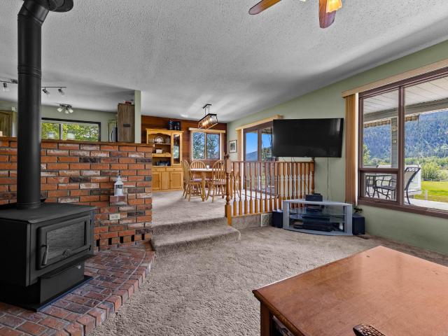 8717 Veteran Rd