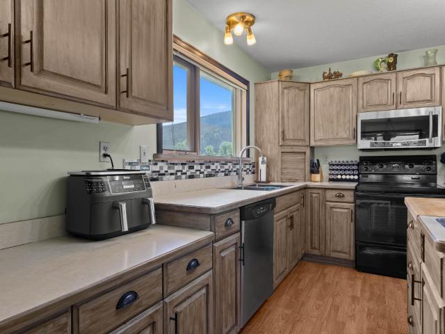 8717 Veteran Rd