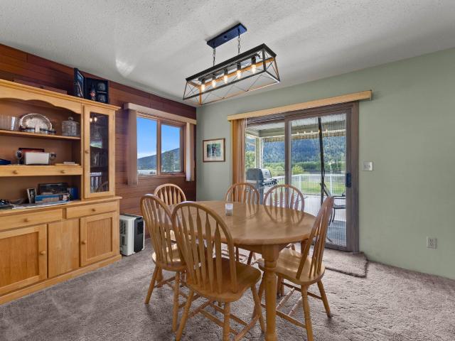 8717 Veteran Rd