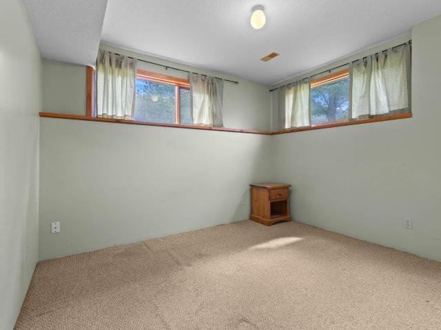 8717 Veteran Rd