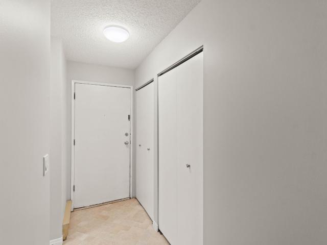 1810 Summit Drive 19