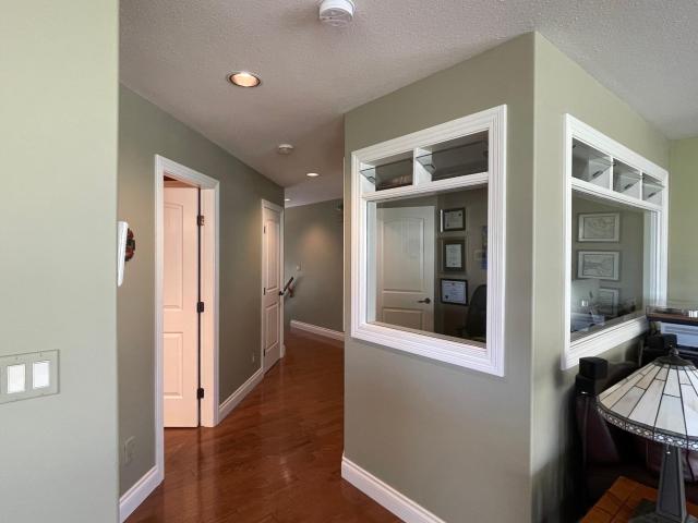 1491 Pine Cres