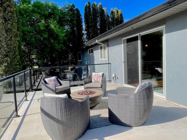 1491 Pine Cres