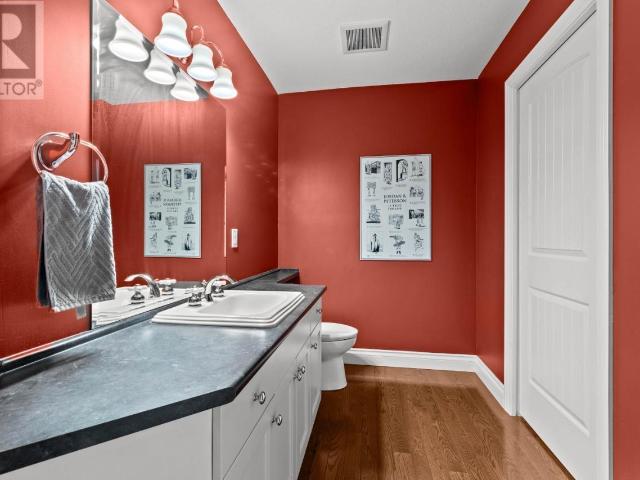 1491 Pine Cres